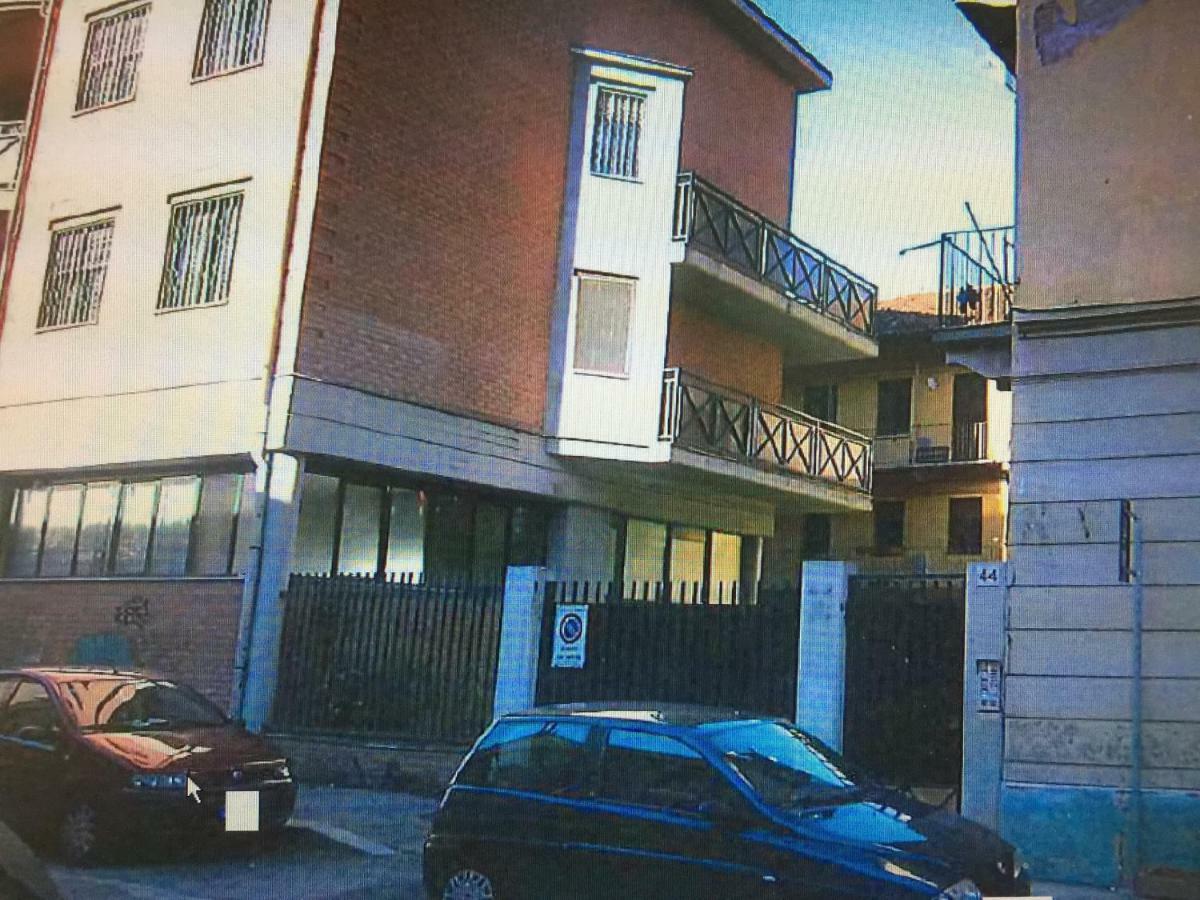 Central Low Cost Turin Exterior photo